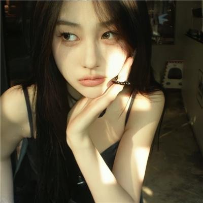 小姐嬉春